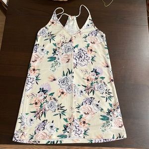 Women’s small off white flower dress
